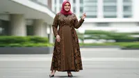 7 Model Gamis Batik Buat Orang Gemuk agar Terlihat Langsing dan Stylish