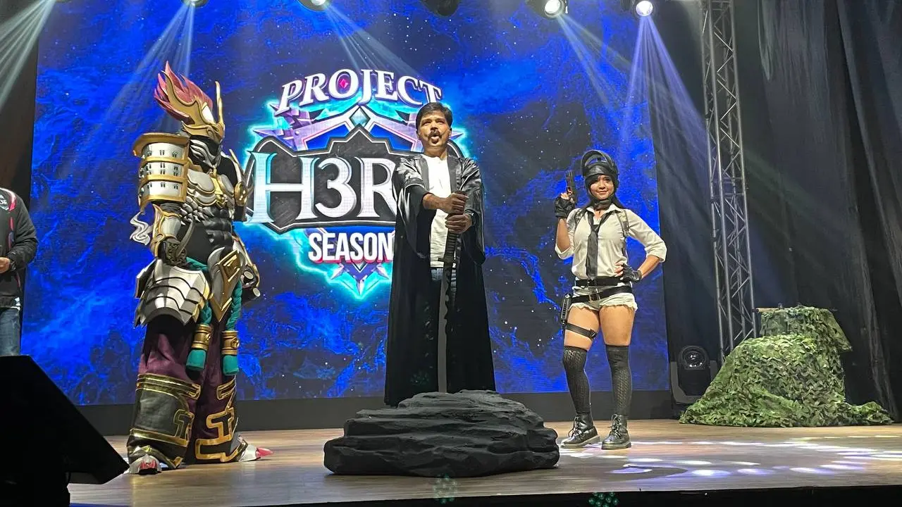Chief Commercial Officer Indosat Ooredoo Hutchison Ritesh Kumar Singh mengumumkan turnamen esports H3RO Esports 3.0 (Liputan6.com/ Agustin Setyo W).