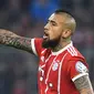 Pemain Bayern Munchen, Arturo Vidal masuk dalam radar Chelsea untuk musim 2018-2019 nanti. Pengalaman Vidal diharapkan bisa membantu The Blues di Premier League. (AFP/Christof Stache)