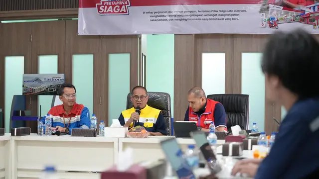 Kepala BPH Migas, Wahyudi Anas meninjau langsung pasokan BBM di jalur utama dan kawasan wisata Jawa Timur jelang Tahun Baru 2026. (Foto: BPH Migas)