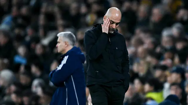 Foto: Ekspresi Kecewa Pep Guardiola Setelah Manchester City Gagal Amankan 3 Poin Penting di Liga Inggris
