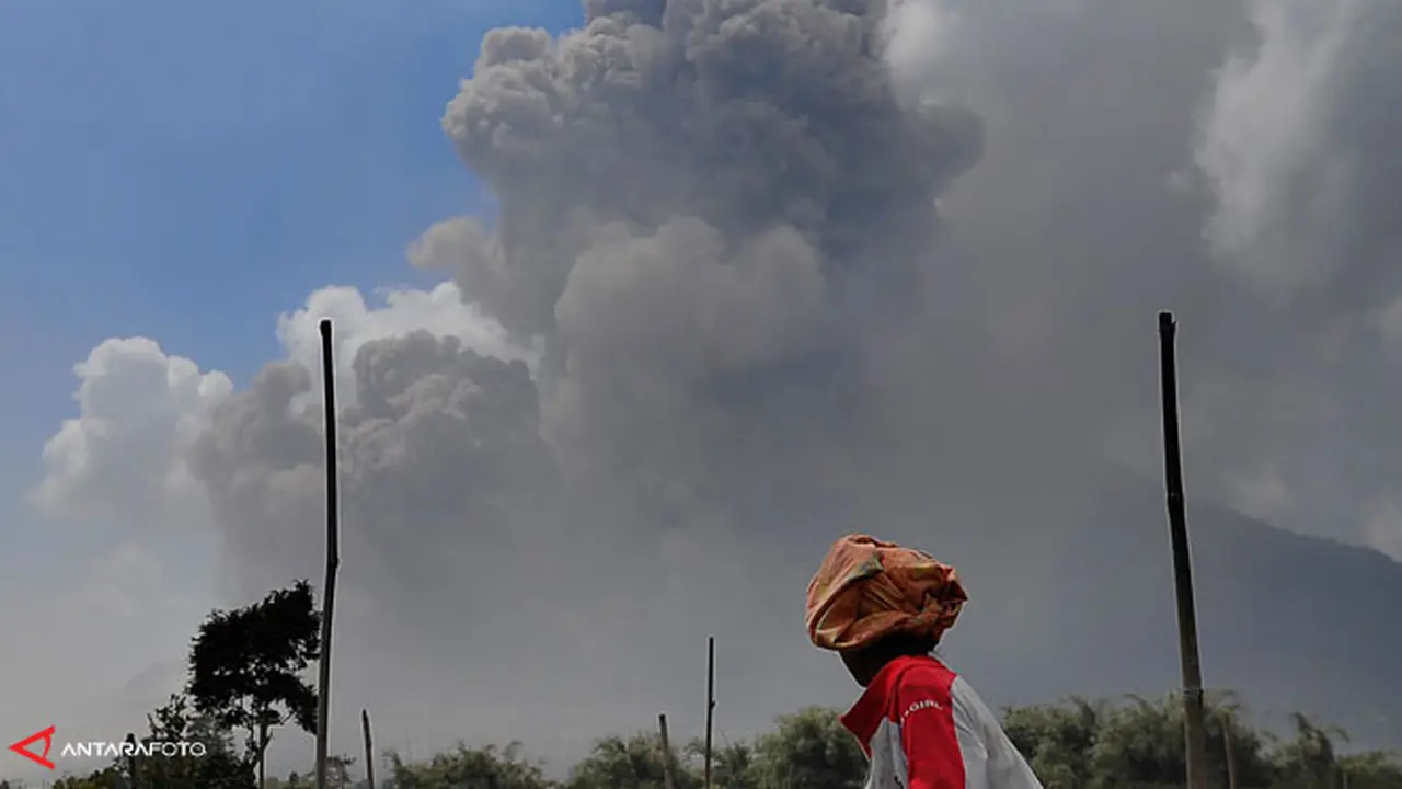 semburan-sinabung-140203c.jpg