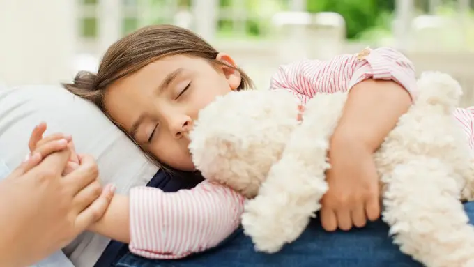 Begini Gaya Anak-Anaka Kalo Udah Ngatuk Berat.