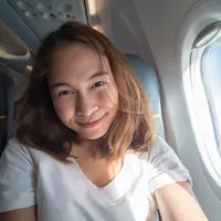 Ilustrasi naik pesawat./Copyright shutterstock.com/g/miewsuthicha