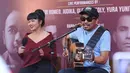 "Kalau dari sisi aku, Bebi Romeo ada empat lagu ini kebetulan aku banyak keluarin single buat nafas baru di Industri musik" ujar Bebi yang baru saja dikaruniai anak ke-3 itu. (Nurwahyunan/Bintang.com)