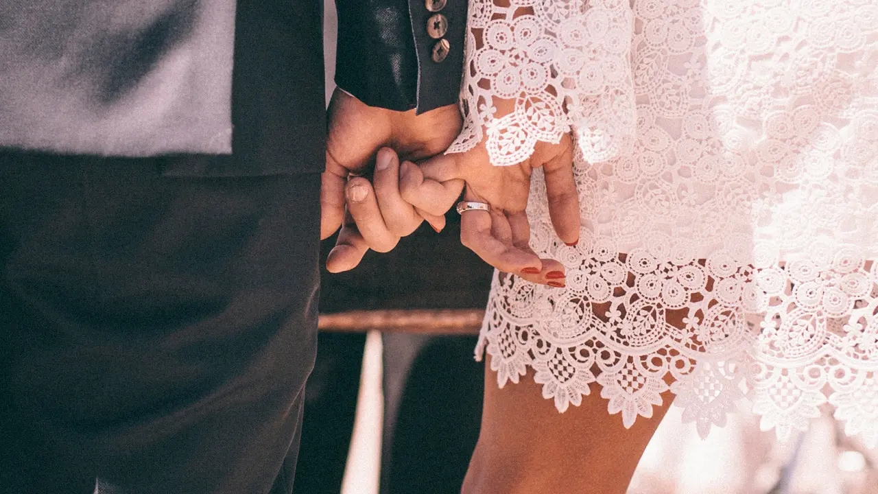 Belajar Move On: Jangan Langsung Cari Pengganti Saat Batal Nikah