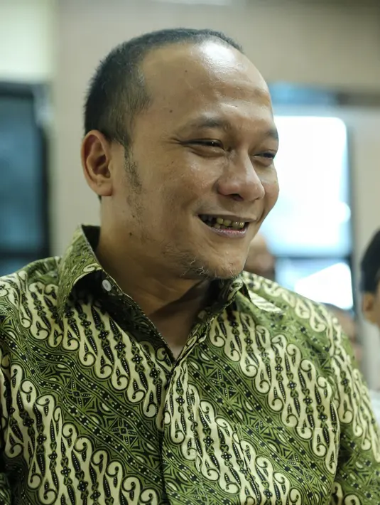 "Terdakwa terbukti bersalah melakukan tindak pidana penyalahgunaan narkotika untuk diri sendiri dengan pidana delapan bulan, dengan ketetapan menjalani rehabilitasi di RSKO, Jakarta Timur," sambung Sun Basana. (Adrian Putra/Bintang.com)