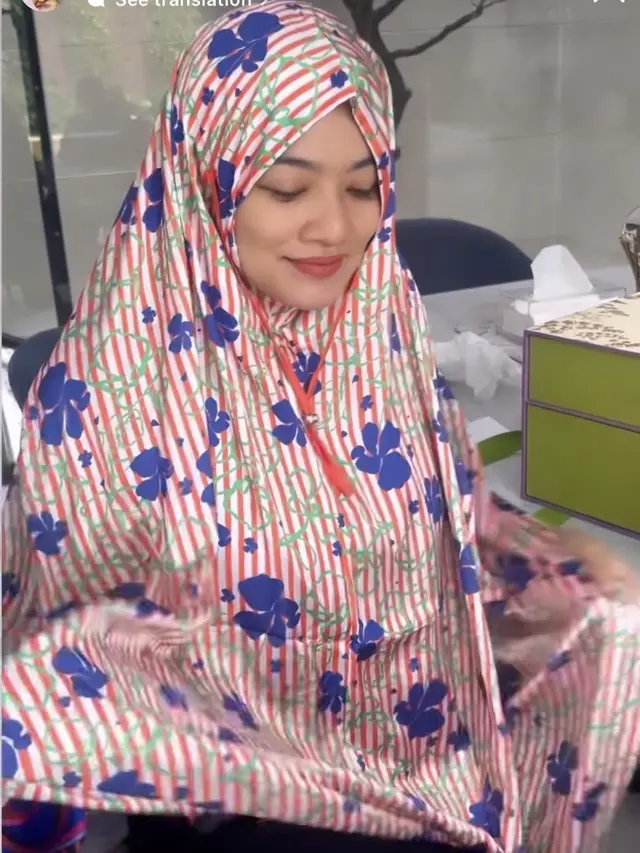 Potret Isi Hampers Lebaran Raffi Ahmad dan Nagita Slavina yang dibagikan Titi Kamal.credit: Instagram @titi_kamall