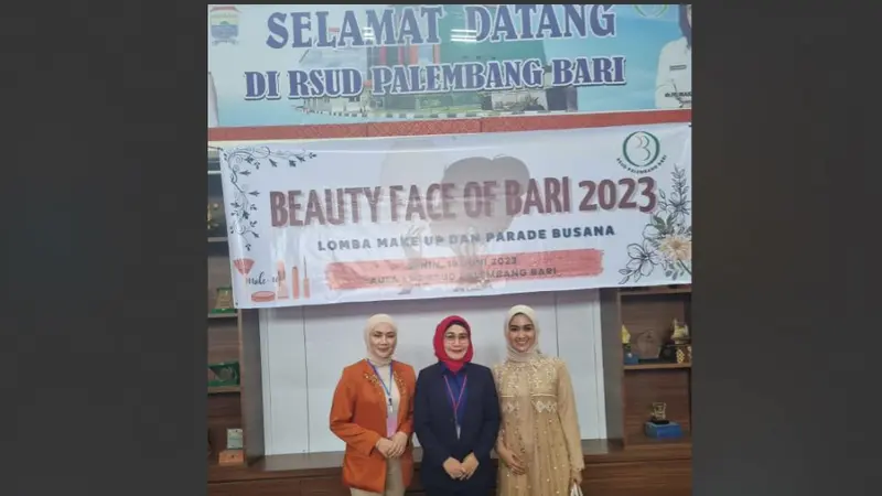 Raden Ayu Silvia Dina Kurnia Sari merupakan salah seorang wanita pebisnis sukses di Kota Palembang, Sumatera Selatan (Sumsel).