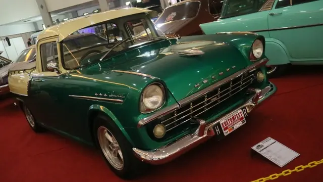 Mobil klasik kustom di Kustomfest 2018.