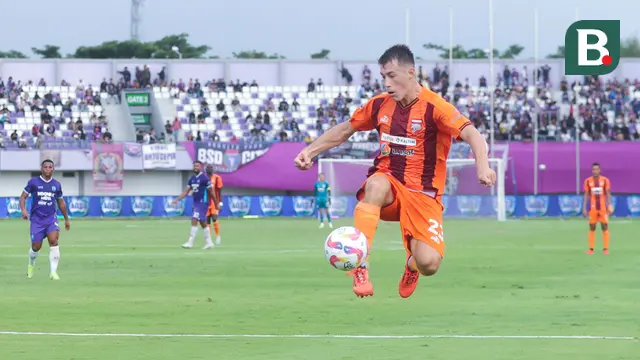  Aksi Mariano Peralta Acak-acak Pertahanan Persita, Borneo FC Petik Poin Berharga di BRI Liga 1