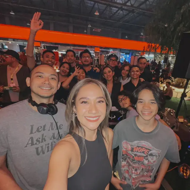 6 Potret BCL dan Tiko Bareng Noah, Keluarga Kecil Terasa Lengkap Usai Menikah