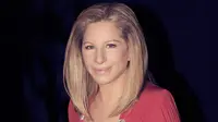Berduka, Barbara Streisand Unggah Fotonya Bareng Omar Sharif