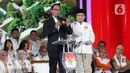 Calon gubernur dan calon wakil gubernur nomor urut 1, Ridwan Kamil-Suswono saat mengikuti debat ketiga Pemilihan Kepala Daerah Jakarta 2024 di Golden Ballroom Hotel Sultan Jakarta, Minggu (17/11/2024). (Liputan6.com/Herman Zakharia)