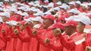 Sejumlah atlet dan official mengikuti acara pelapasan Kontingen Indonesia ke Asian Games 2018 Jakarta dan Palembang di Halaman Tengah Istana Merdeka, Jakarta, Rabu (8/8).  (Liputan6.Com/HO/Ricardo Edo)