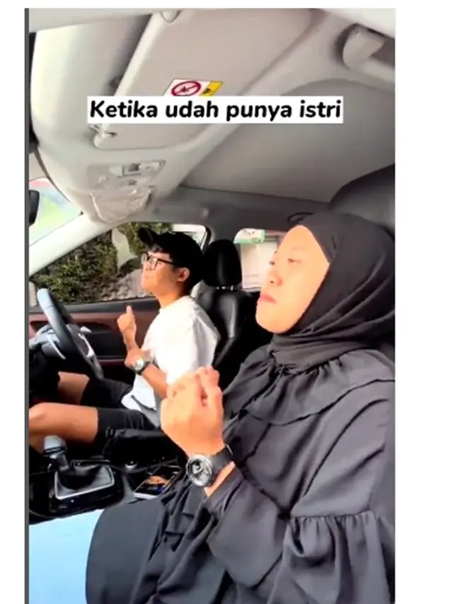Hamil Anak Kedua, Ini 7 Potret Mesra Komika Musdalifah Basri dan Suami