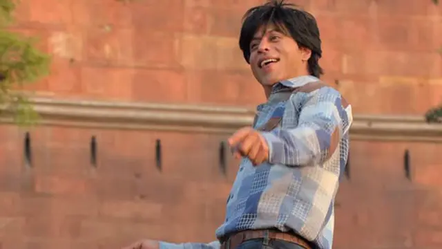 Review FAN, Ketika Shah Rukh Khan Melawan Penggemarnya Sendiri