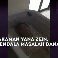 Keluarga Yana Zein, mengalami kesulitan membawa jenazah ke rumah duka Fatmawati, kabarnya ada tagihan Rumah Sakit yang belum terbayar. 
