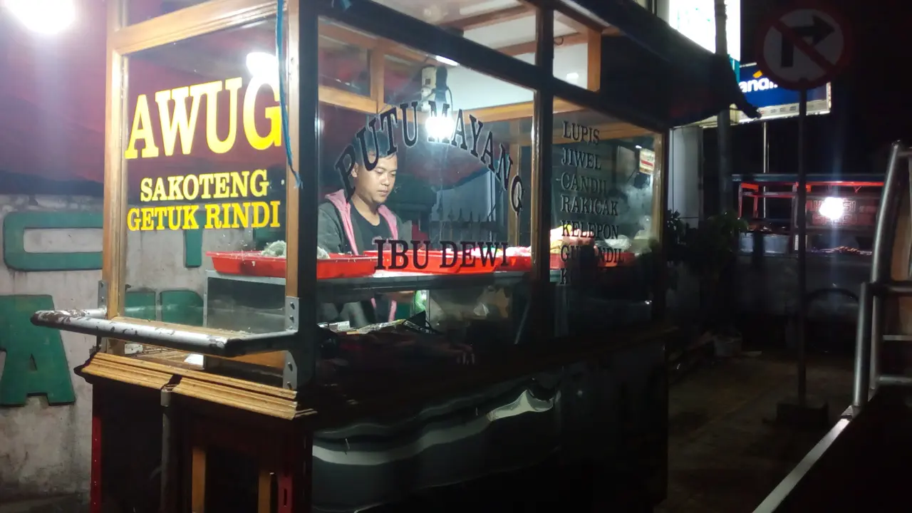 penjual makanan khas takjil
