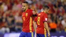 Striker Spanyol, Rodrigo, melakukan selebrasi usai mencetak gol ke gawang Albania pada laga Kualifikasi Piala Dunia 2018 di Stadion Rico Perez, Jumat (6/10/2017). Spanyol menang 3-0 atas Albania. (AP/Alberto Saiz)