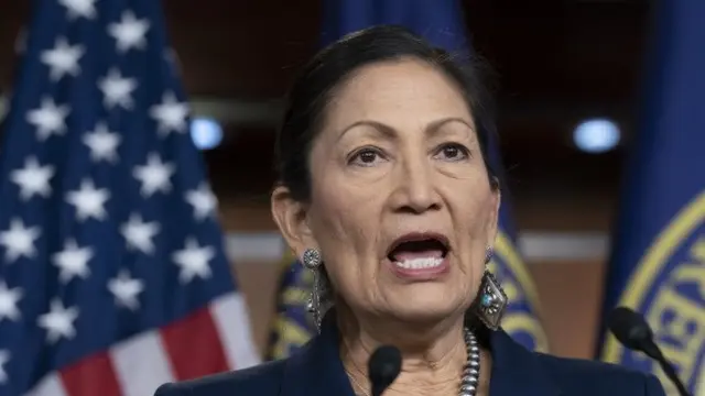 Anggota DPR AS dari daerah pemilihan Distrik Pertama New Mexico, Deb Haaland. (Photo credit: AP Photo/J. Scott Applewhite, File)