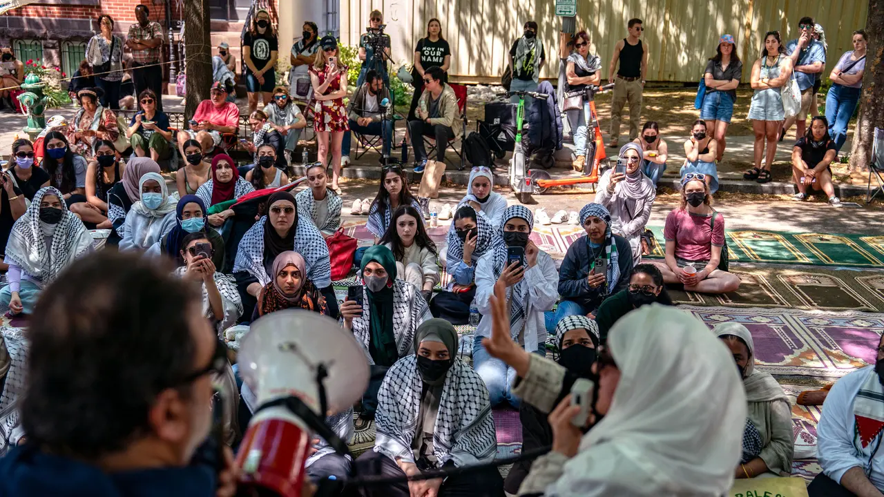 Hari Keempat Kemah Mahasiswa Pro-Palestina di Kampus-Kampus Amerika Serikat