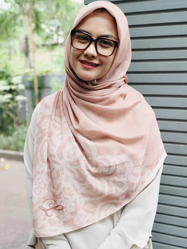 [Bintang] Revalina S Temat