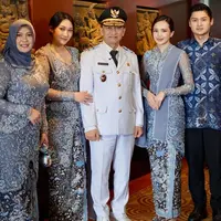 Dimyati Natakusumah, resmi dilantik sebagai Wakil Gubernur Banten. Saat pelantikan ia pun didampingi keluarga intinya, termasuk menantu artisnya, Beby Tsabina. [@bebytsabina]