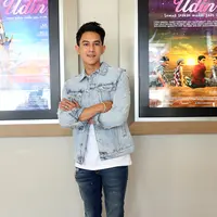 Sebagai kepala keluarga, Fandy Christian mengaku makin giat bekerja mengetahui istrinya, Dahlia Poland, sedang berbadan dua. (Andy Masela/Bintang.com)