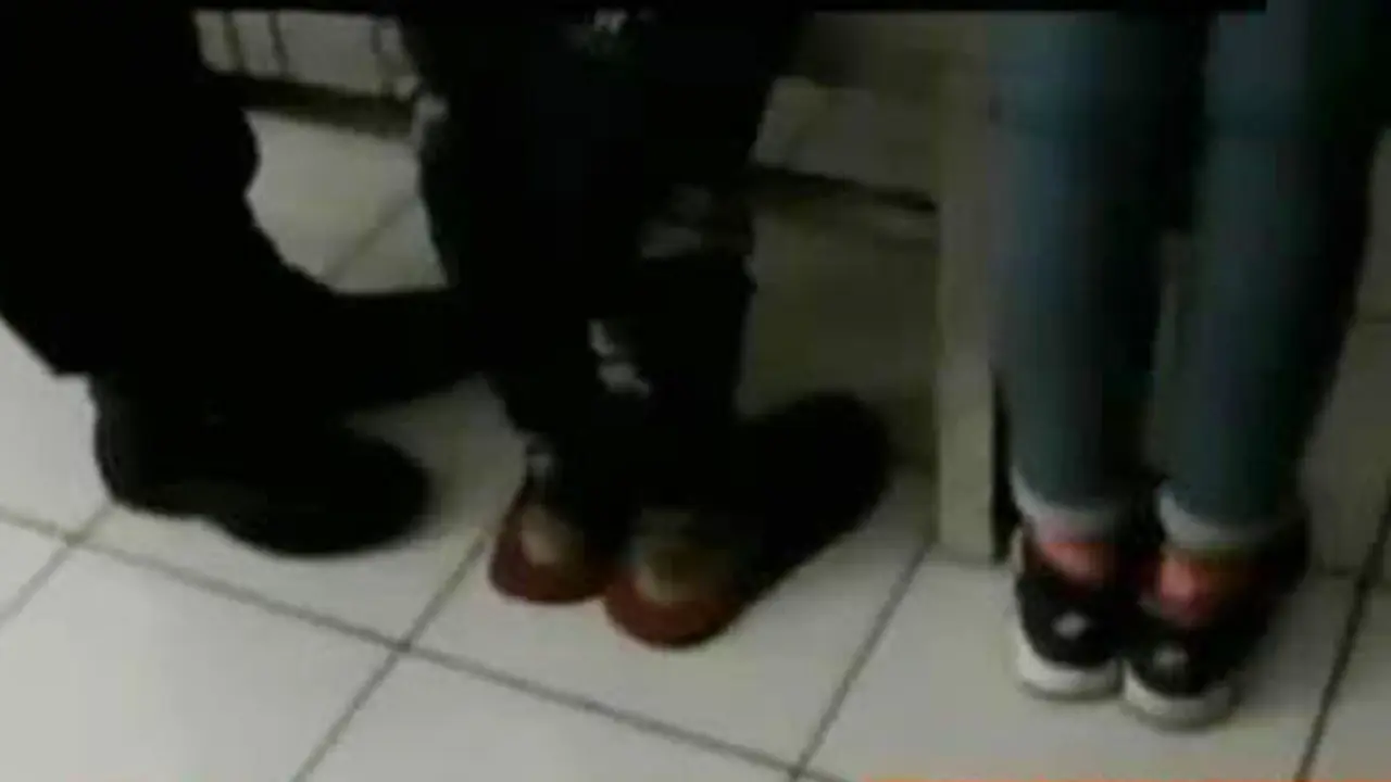 VIDEO: Dicekoki Miras, Dua Siswi SMP di Solo Tak Sadarkan Diri
