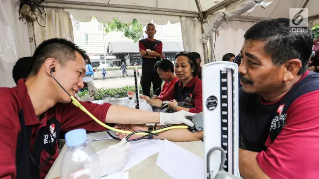 Antusiasme Warga di Pasar Akhir Pekan SCBD