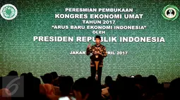 Presiden Jokowi saat memberikan pidato Kongres Ekonomi Umat di Hotel Grand Sahid, Jakarta, Sabtu (22/4). Dalam sambutannya, Jokowi mengungkapkan bahwa kita patut bersyukur pertumbuhan ekonomi Indonesia masih dalam kondisi yang baik. (Biro Pers Istana)