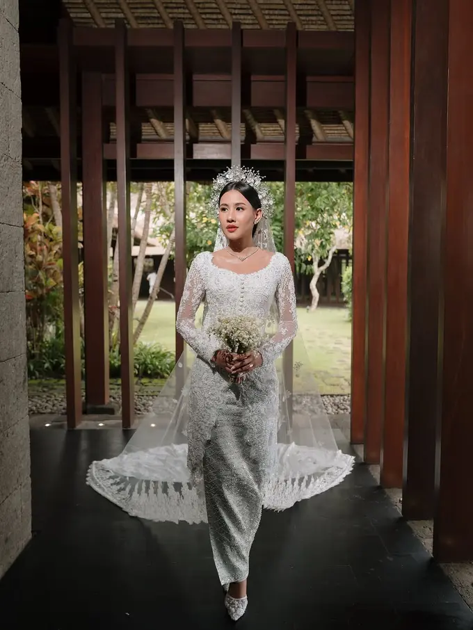 Tren warna kebaya tahun 2025