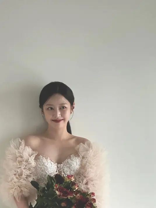 Tak lupa Thunder juga menguggah foto mimi yang tersenyum cerah. Senyum yang bisa membuat Thunder gagal fokus. (Foto: Instagram/ hiptriever)