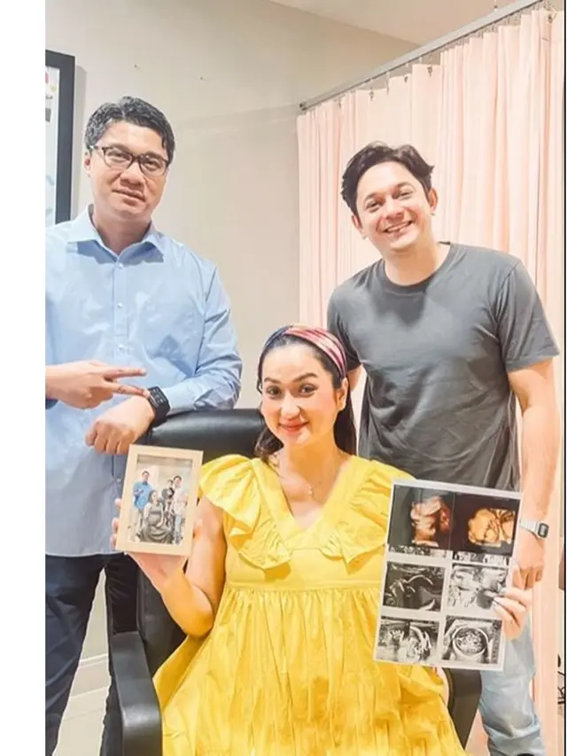 Dituding Selingkuh, Ini 6 Potret Andrew Andika saat Temani Istri Periksa Kandungan