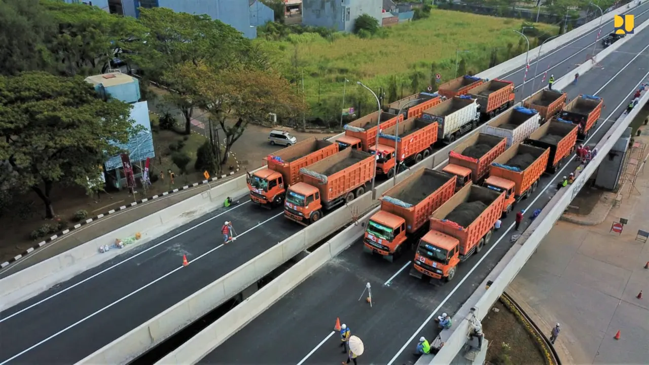 Flyover atau Jalan Layang Ahmad Yani Semarang