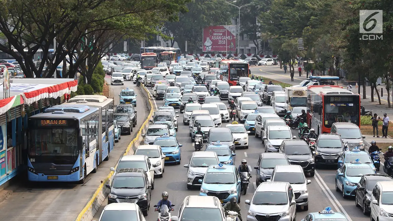 Warga Antusias Nonton Asian Games, Kawasan Senayan Macet Parah