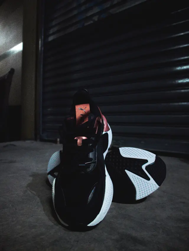 Perpaduan Tampilan Feminin dan Sporty dengan Puma RS-X Trophy Rose Gold