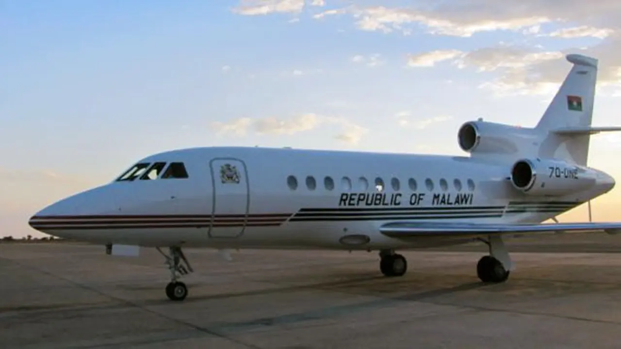 pesawat-malawi-130906a.jpg