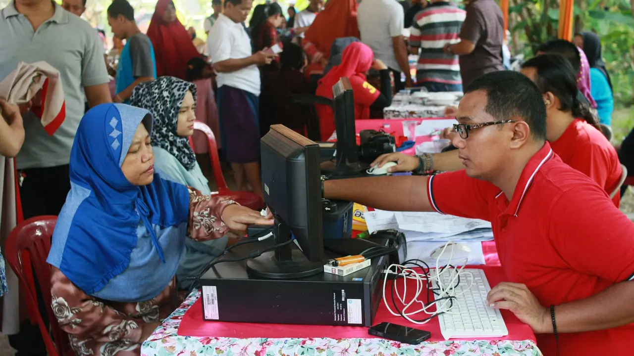 Kendala Penerbitan E-KTP Sumsel, Dari Biaya Pungli Hingga Menanti Empat Tahun