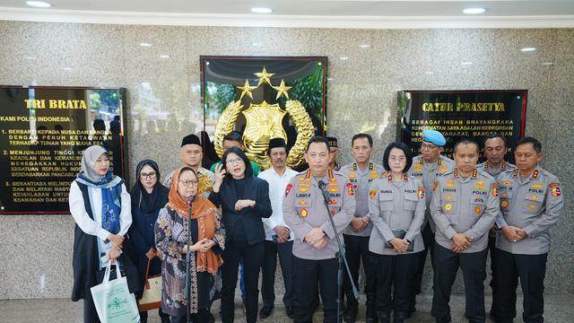 Kapolri Jenderal Polisi Listyo Sigit Prabowo bertemu dengan Ketua Pengurus Besar Nahdlatul Ulama (PBNU) Alissa Wahid, Rabu (12/2/2025).