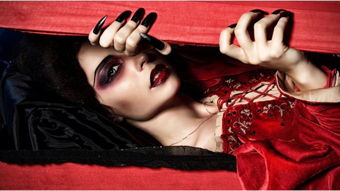 62+ Gambar Wanita Cantik Berubah Jadi Hantu Terbaik