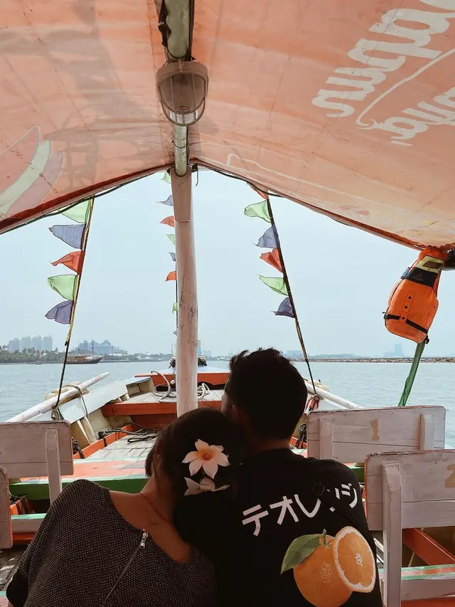 Potret mesra Azriel dan kekasih