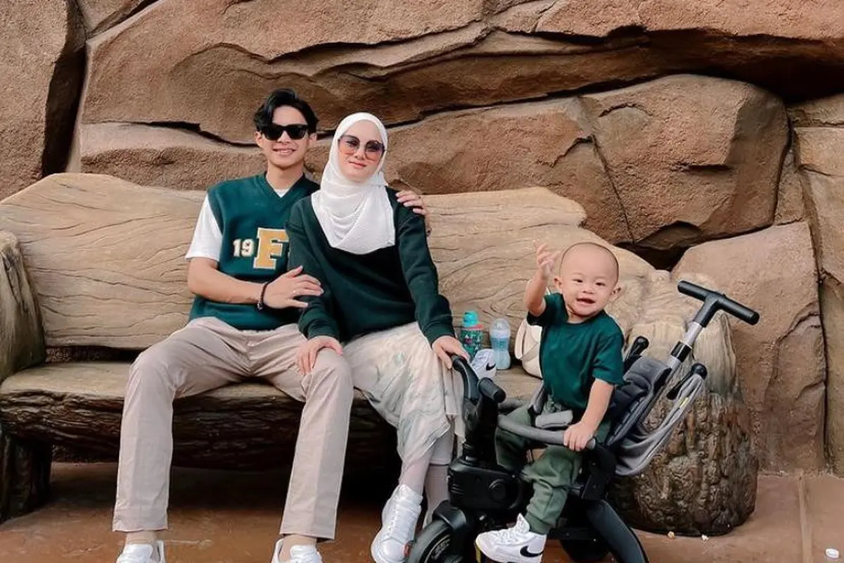 10 Potret Dinda Hauw dan Rey Mbayang yang Kerap Tampil Kompak Pakai Matching Outfit