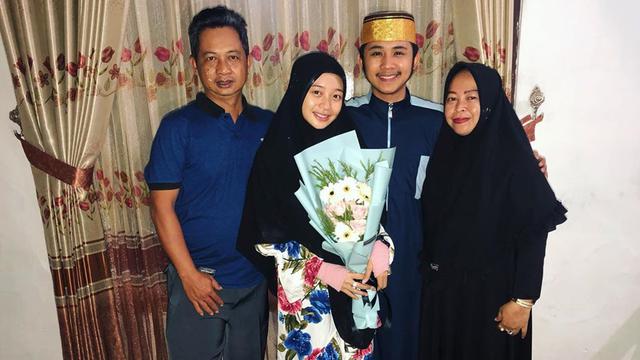 6 Potret Ega Noviantika Dan Rafly D Academy Usai Menikah Makin Romantis Hot Liputan6 Com