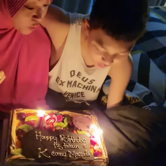 Ultah Keanu Massaid ke-13