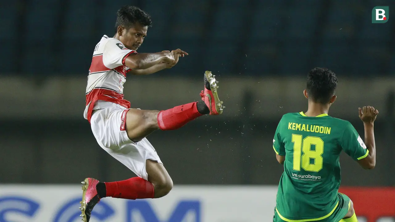 FOTO: Persebaya Raih Kemenangan kedua usai Tundukkan Madura United 2-1 - Zulfiandi; Muhammad Kemaluddin