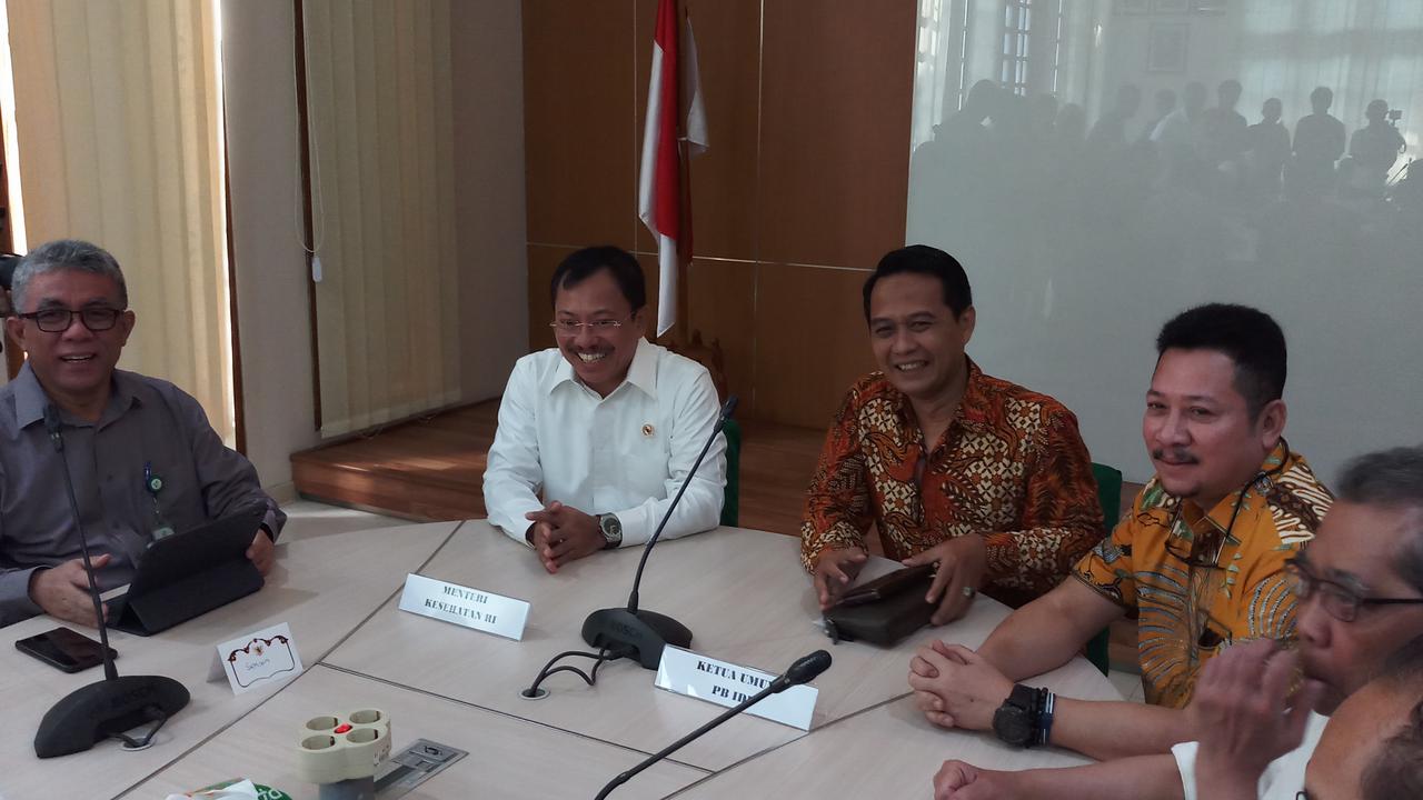 Menkes Terawan dan IDI
