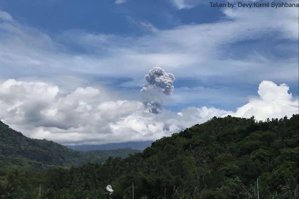 Gunung Agung erupsi lagi