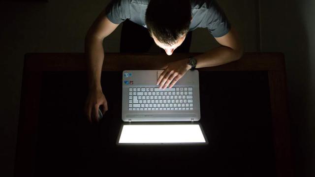 3 Cara Mudah Agar Kamu yang Habis Begadang Tak Mengantuk